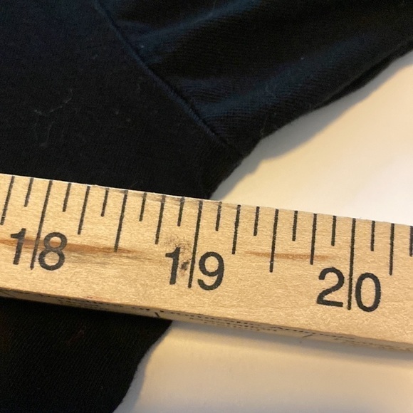 We The People women’s short, sleeved T-shirt, size medium - Picture 8 of 9